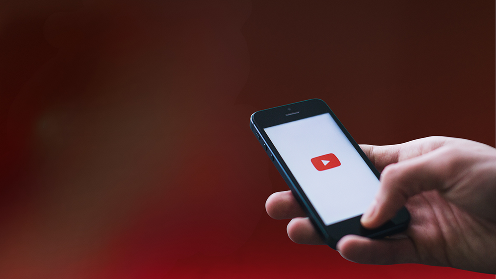 YOUTUBE, TV İZLEMEYİ GEMINI İLE DAHA ETKİLEŞİMLİ HALE GETİRİYOR